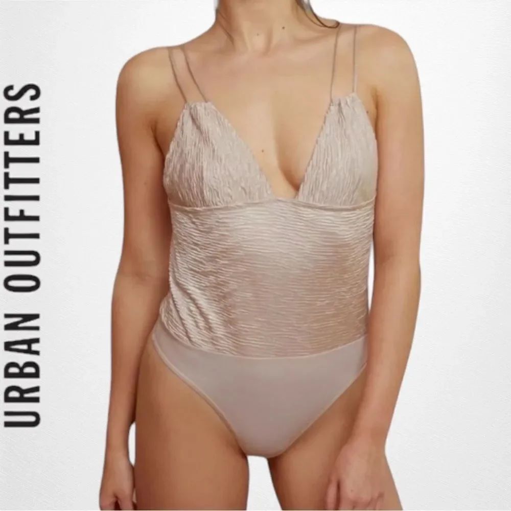 NEW with Tag. UO Urban Outfitters OFU Plisse Bodysuit M